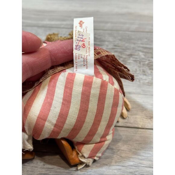 Vintage Russ "Eliza Ducklittle" figurine from "The Country Folks" collection 199 - Picture 4 of 8